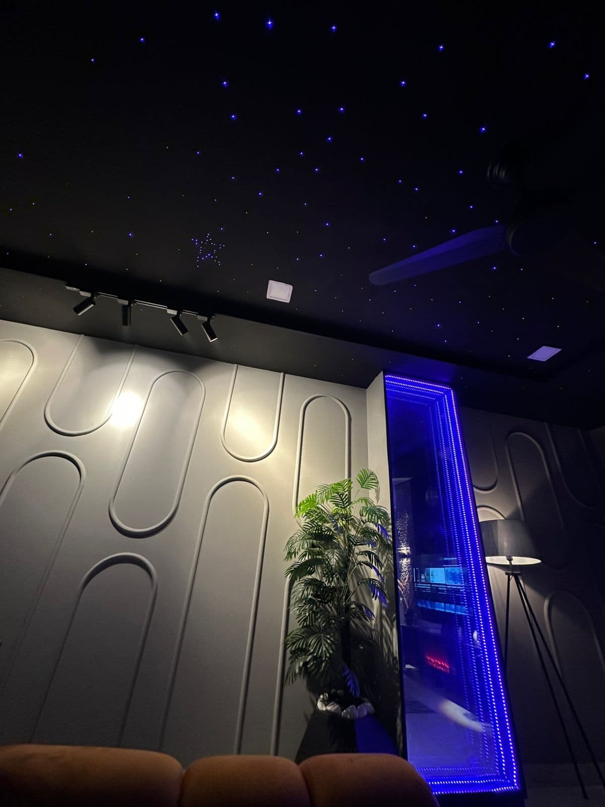 Infinity Lounge — 3